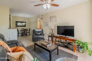 Photo #6: 6511436 Listing