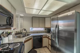 Photo #2: 6511523 Listing