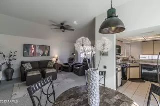 Photo #5: 6511523 Listing
