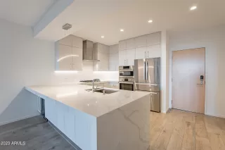 Photo #1: 6511762 Listing 