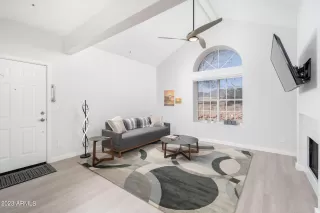 Photo #1: 6512071 Listing