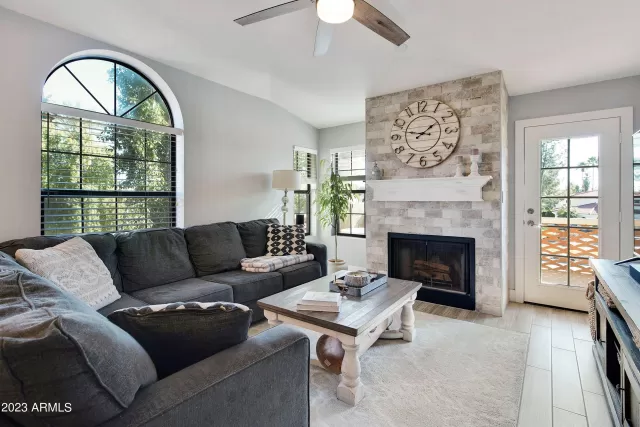 MLS: 6512284 Condo For Sale