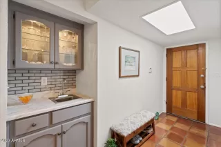 Photo #2: 6512417 Listing 