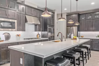 Photo #6: 6512453 Listing 