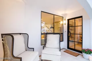 Photo #1: 6512681 Listing