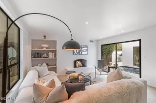 Photo #3: 6512681 Listing