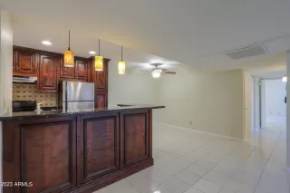 Photo #5: 6512801 Listing 