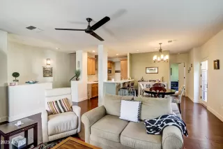 Photo #6: 6512883 Listing