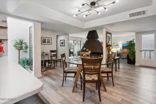 Photo #6: 6512890 Listing 