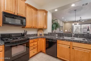 Photo #4: 6512915 Listing