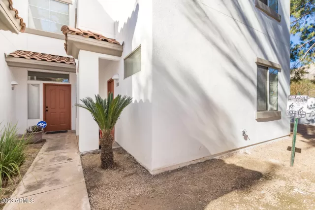 MLS: 6513082 Condo For Sale