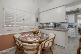 Photo #6: 6513446 Listing