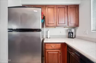 Photo #4: 6513472 Listing