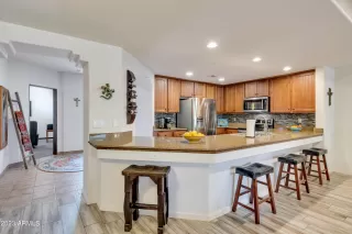 Photo #3: 6513495 Listing 