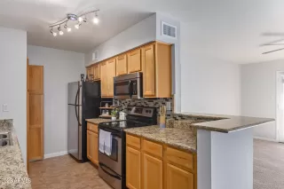 Photo #1: 6513542 Listing