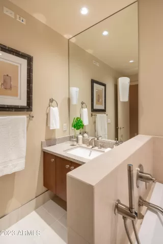 Photo #6: 6513589 Listing