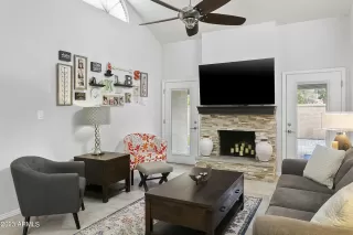 Photo #2: 6513594 Listing 