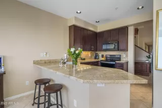 Photo #6: 6513770 Listing