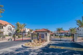 Photo #1: 6513923 Listing 