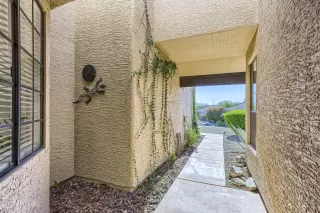 Photo #2: 6514327 Listing