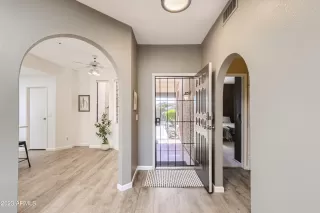 Photo #3: 6514327 Listing