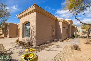 Photo #2: 6514404 Listing