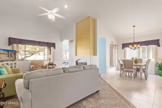 Photo #4: 6514404 Listing