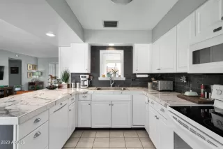 Photo #4: 6514473 Listing