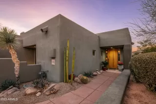 Photo #2: 6514640 Listing