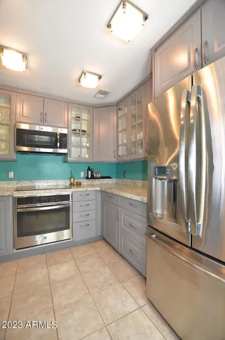 Photo #6: 6514644 Listing 