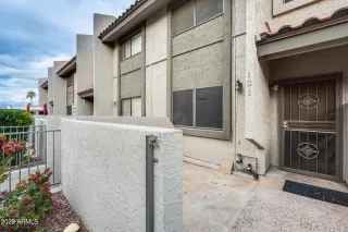 Photo #2: 6514820 Listing