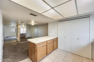 Photo #6: 6514820 Listing