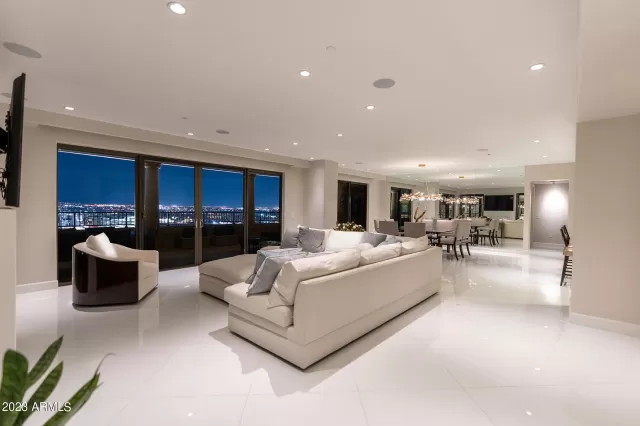 MLS: 6514883 Condo For Sale