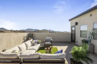 Photo #2: 6515039 Listing