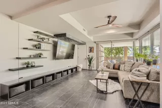 Photo #4: 6515068 Listing