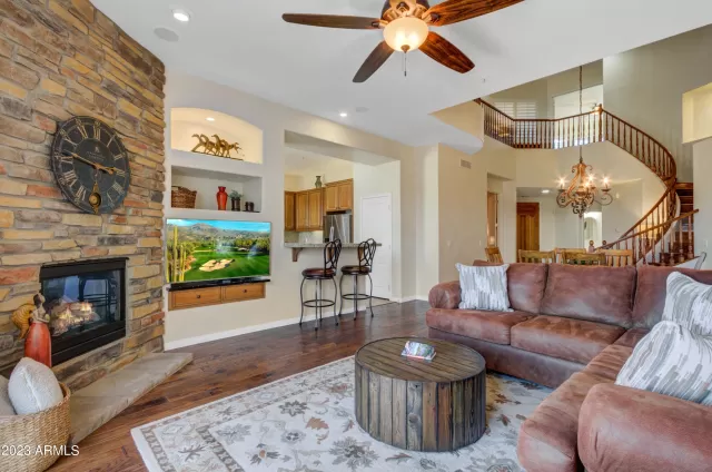 MLS: 6515128 Condo For Sale