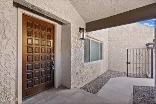 Photo #2: 6515134 Listing