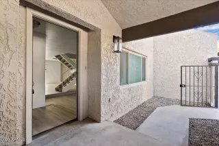 Photo #3: 6515134 Listing