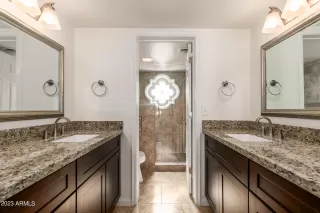 Photo #5: 6515392 Listing