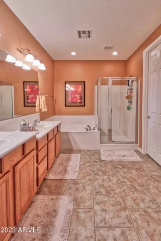 Photo #3: 6515788 Listing 