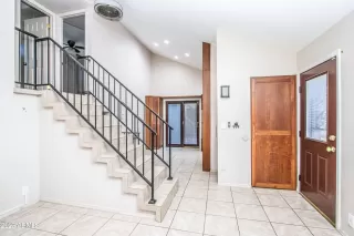 Photo #5: 6515802 Listing