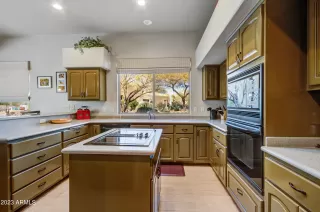 Photo #3: 6515983 Listing