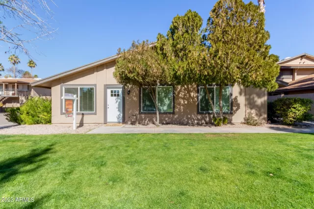 MLS: 6516057 Condo For Sale