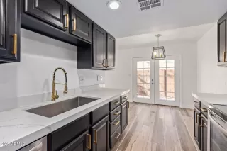 Photo #4: 6516057 Listing