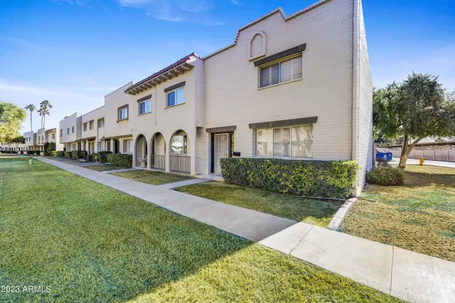 MLS: 6516165 Condo For Sale