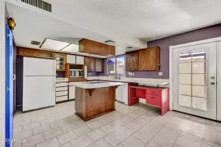 Photo #5: 6516165 Listing 