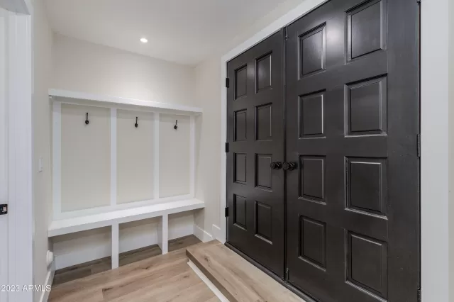 MLS: 6516203 Condo For Sale