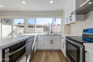 Photo #3: 6516203 Listing