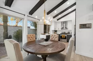 Photo #2: 6516245 Listing