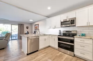 Photo #2: 6516260 Listing 